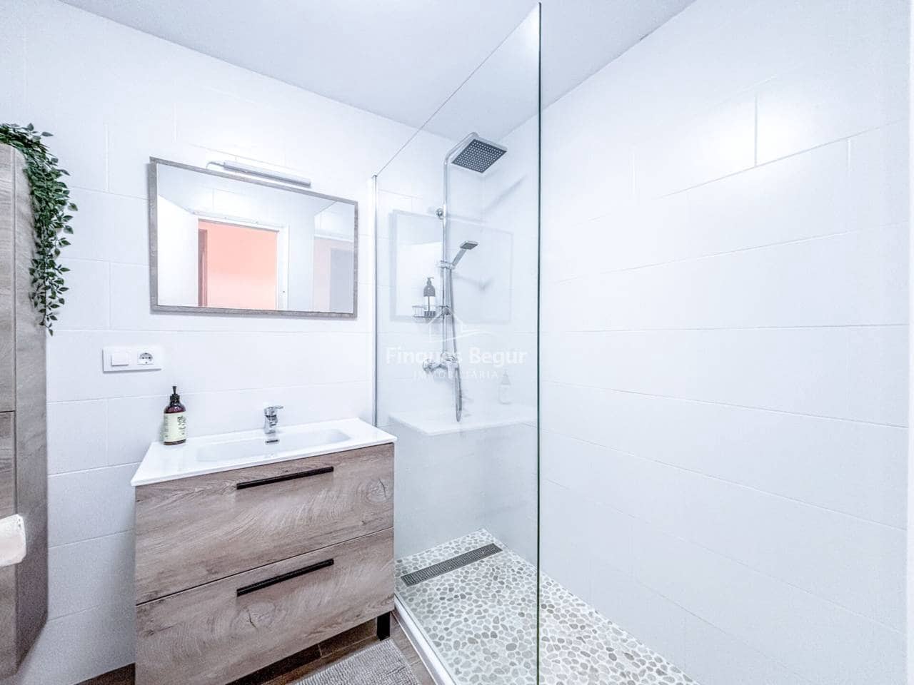 3 soveværelse Lejlighed til salg i Begur med garage - € 395.000 (Ref: 9195129)