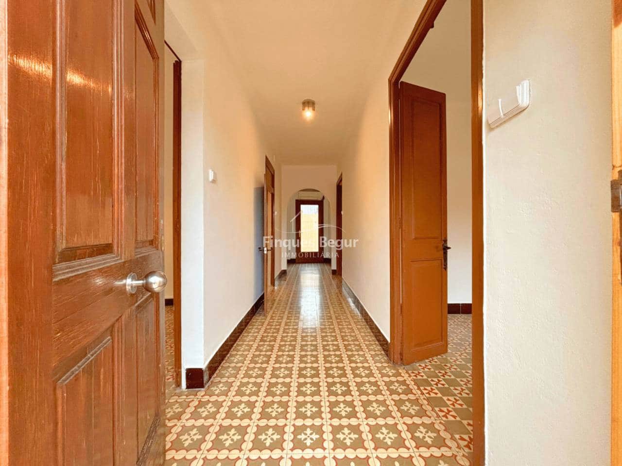 6 soveværelse Byhus til salg i Palafrugell - € 312.000 (Ref: 9195133)