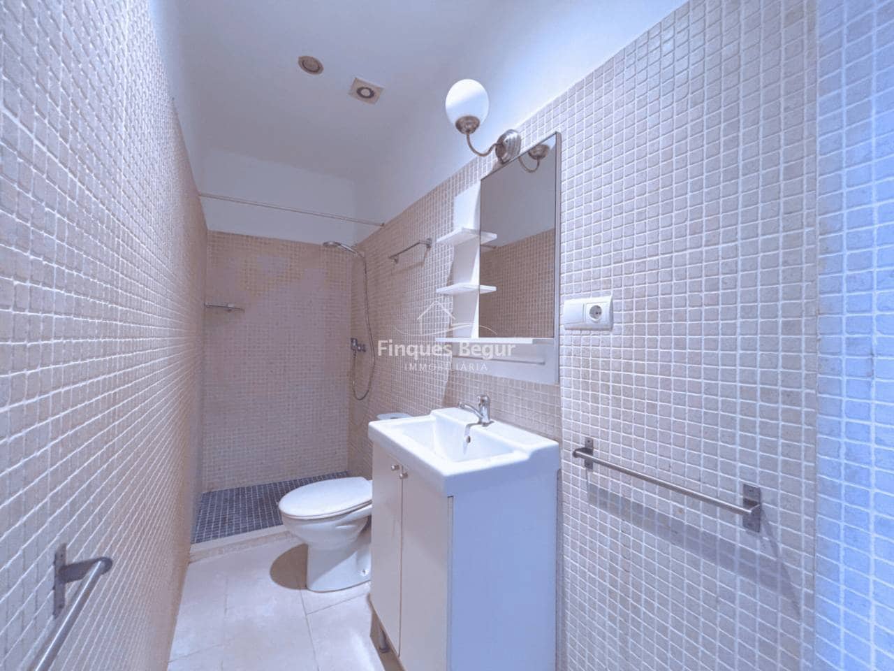 6 soveværelse Byhus til salg i Palafrugell - € 312.000 (Ref: 9195133)