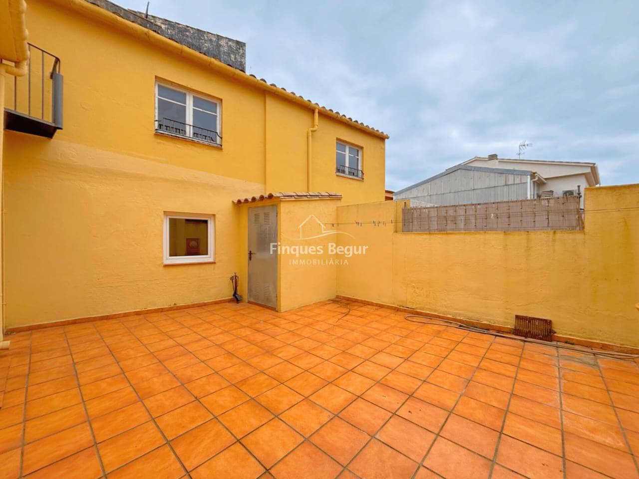 6 soveværelse Byhus til salg i Palafrugell - € 312.000 (Ref: 9195133)