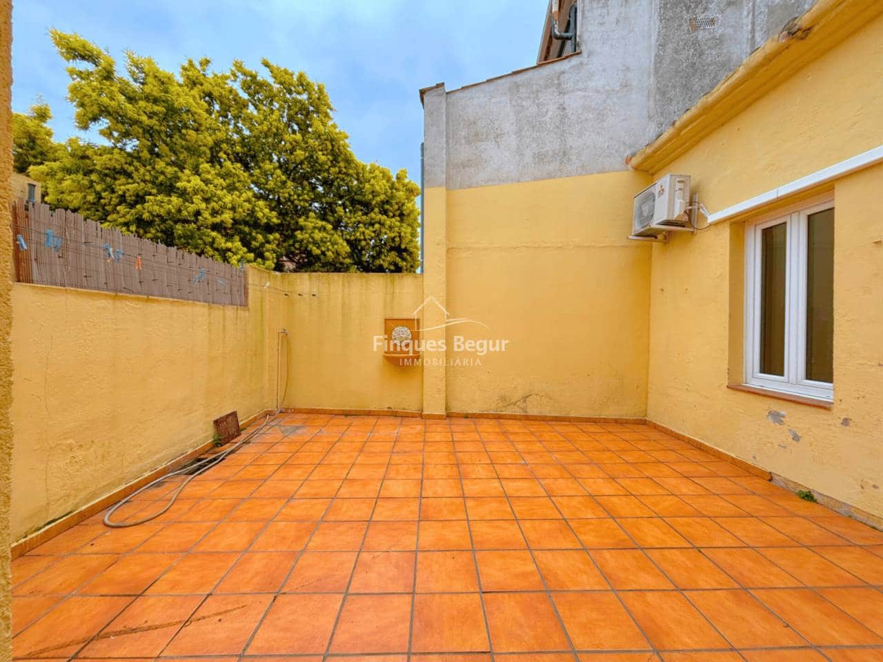 6 soveværelse Byhus til salg i Palafrugell - € 312.000 (Ref: 9195133)
