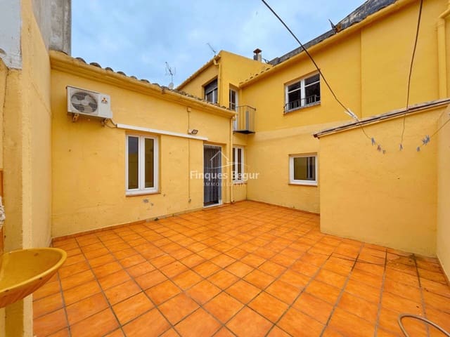 Casa de 6 habitaciones en Palafrugell en venta - 312.000 € (Ref: 9195133)