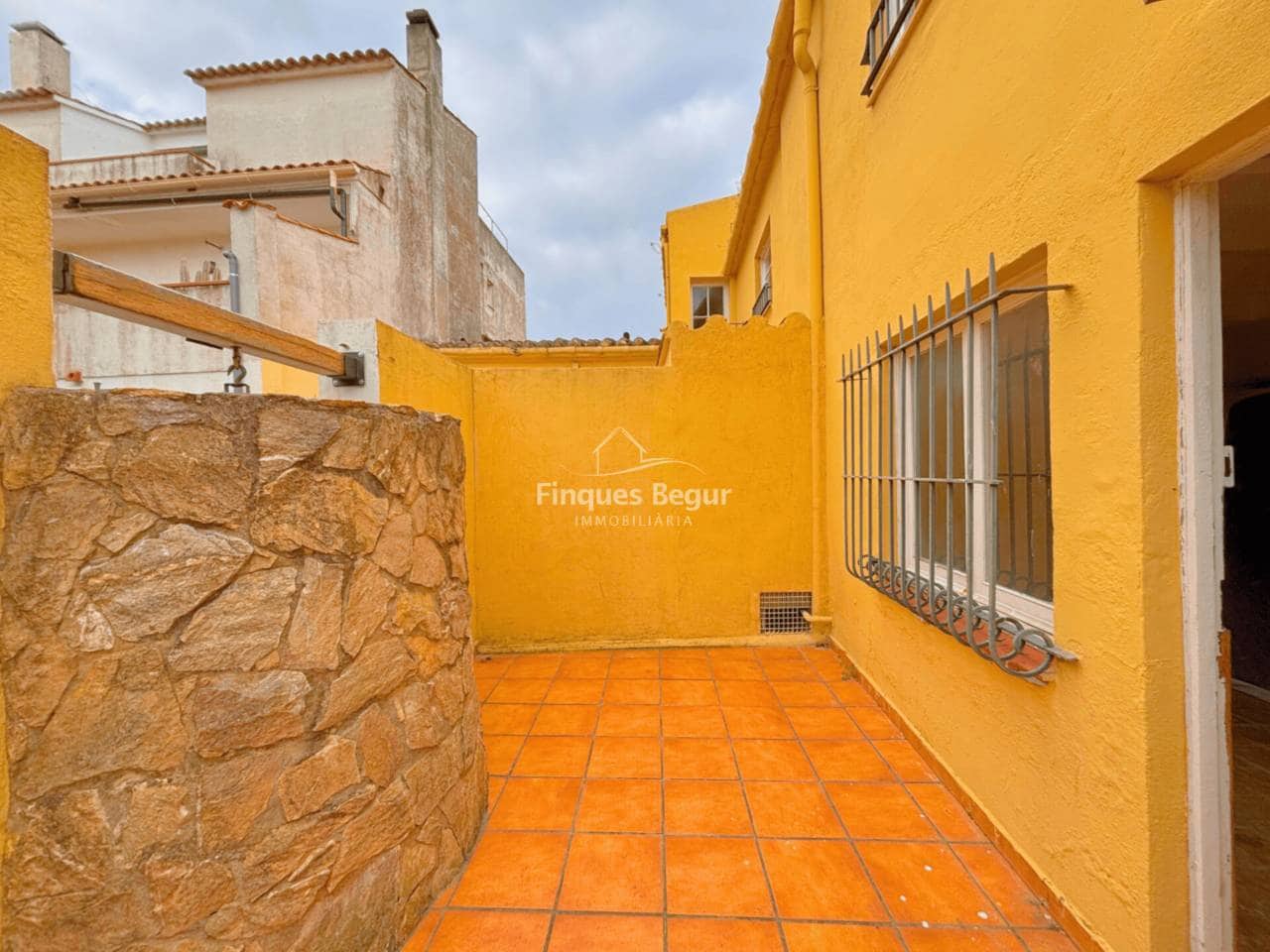 6 soveværelse Byhus til salg i Palafrugell - € 312.000 (Ref: 9195133)