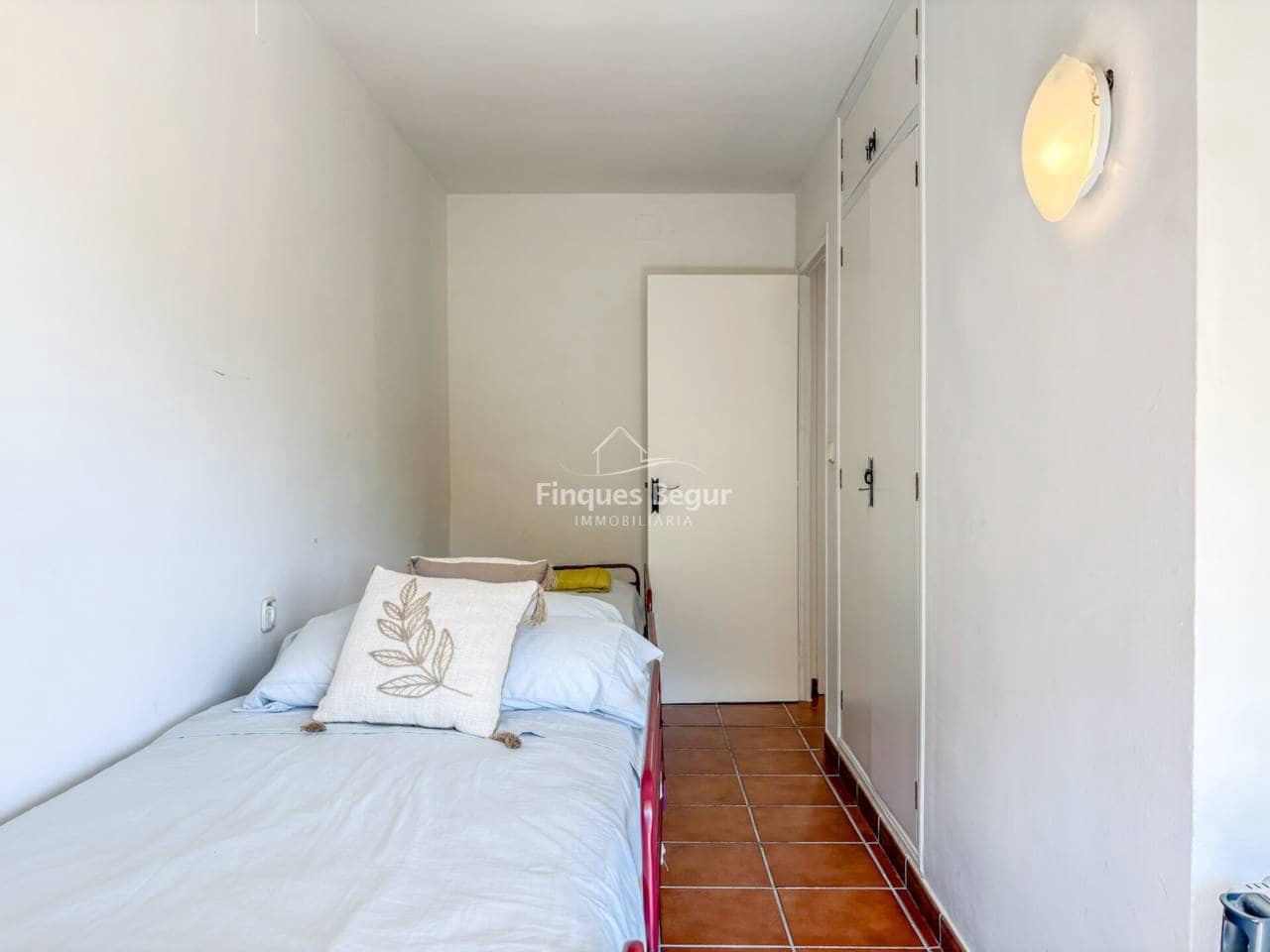 2 makuuhuone Huoneisto myytävänä paikassa Begur mukana 
autotalli - 400 000 € (Ref: 9197380)