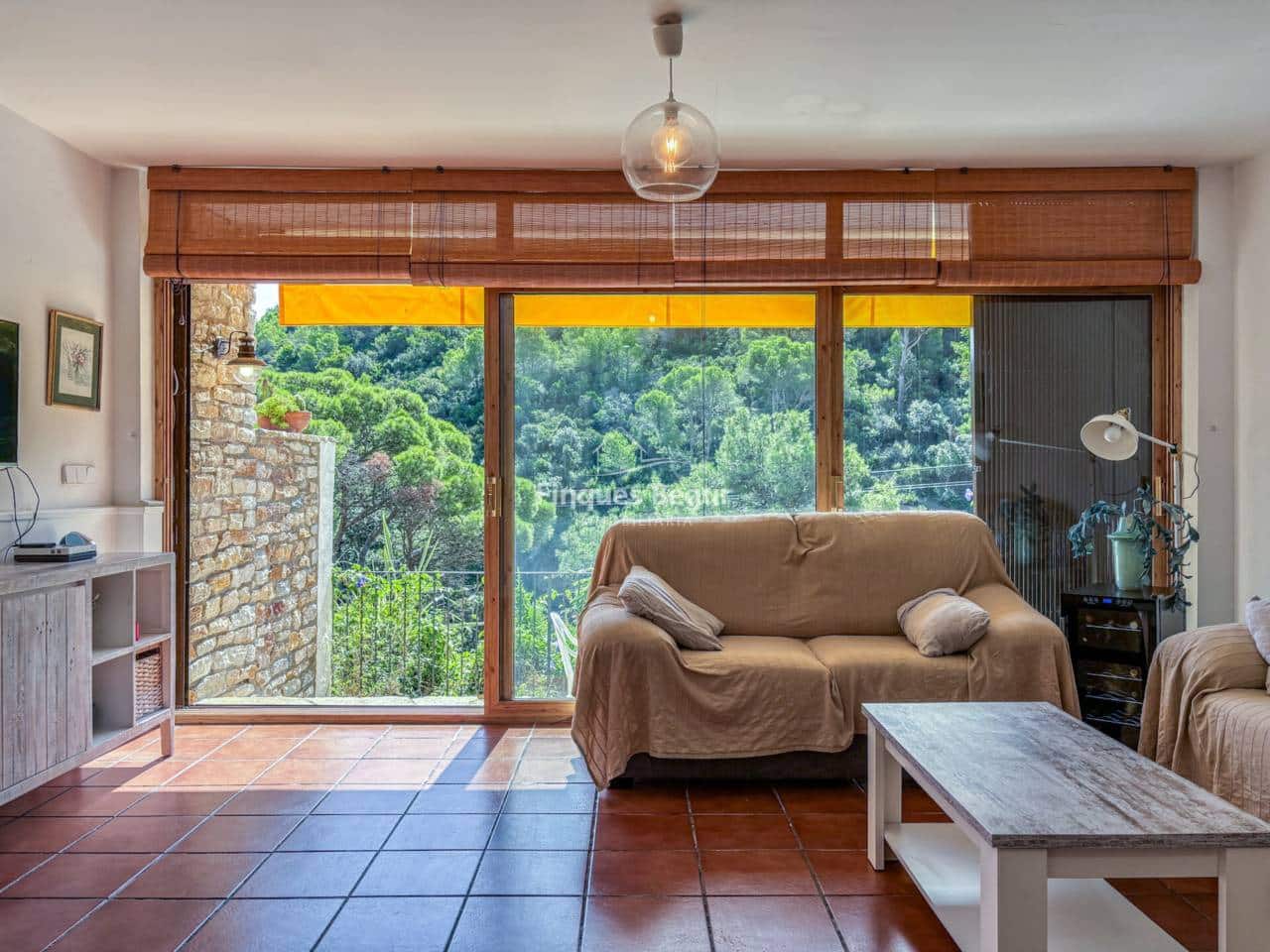 2 makuuhuone Huoneisto myytävänä paikassa Begur mukana 
autotalli - 400 000 € (Ref: 9197380)