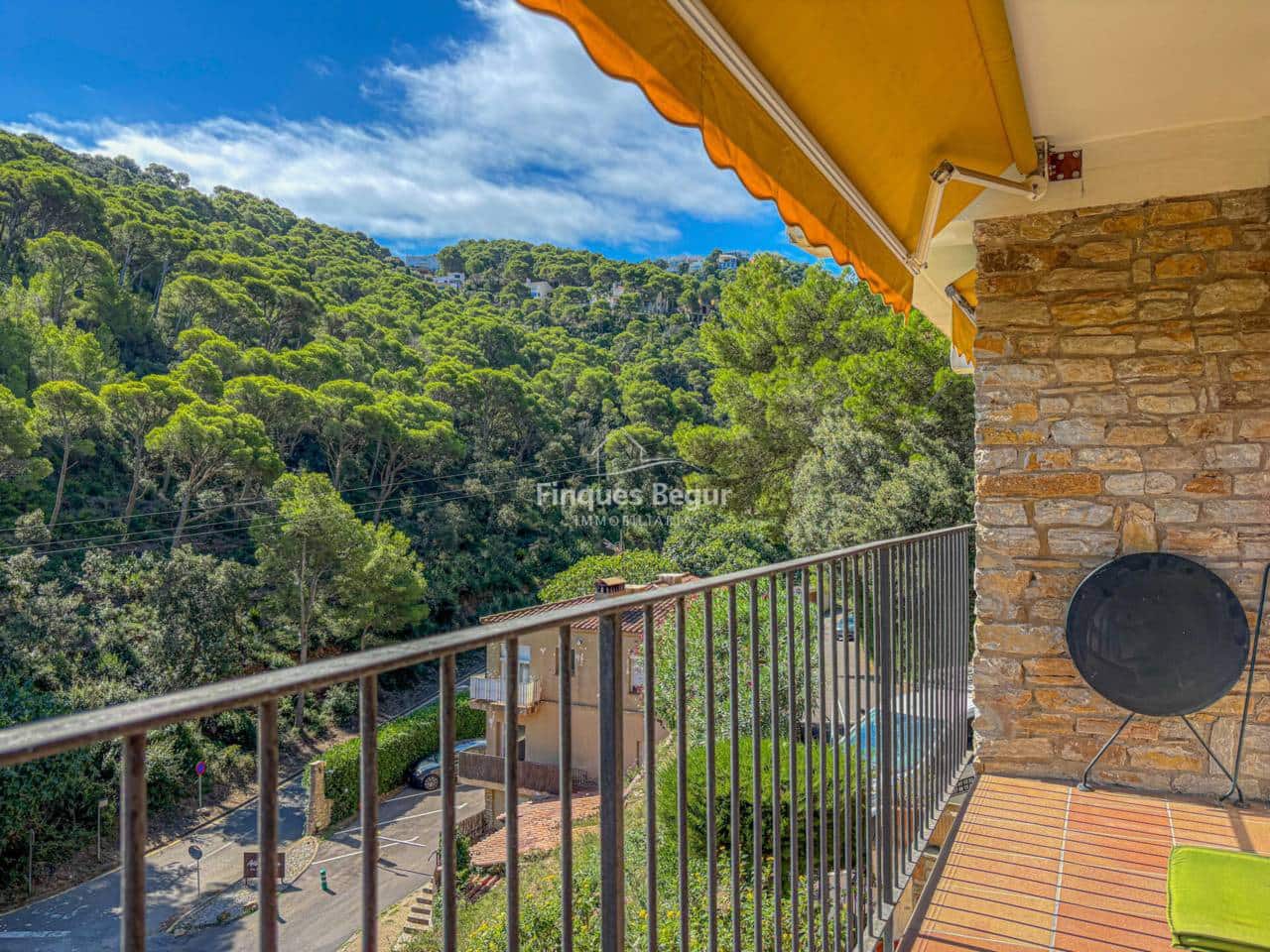 2 makuuhuone Huoneisto myytävänä paikassa Begur mukana 
autotalli - 400 000 € (Ref: 9197380)