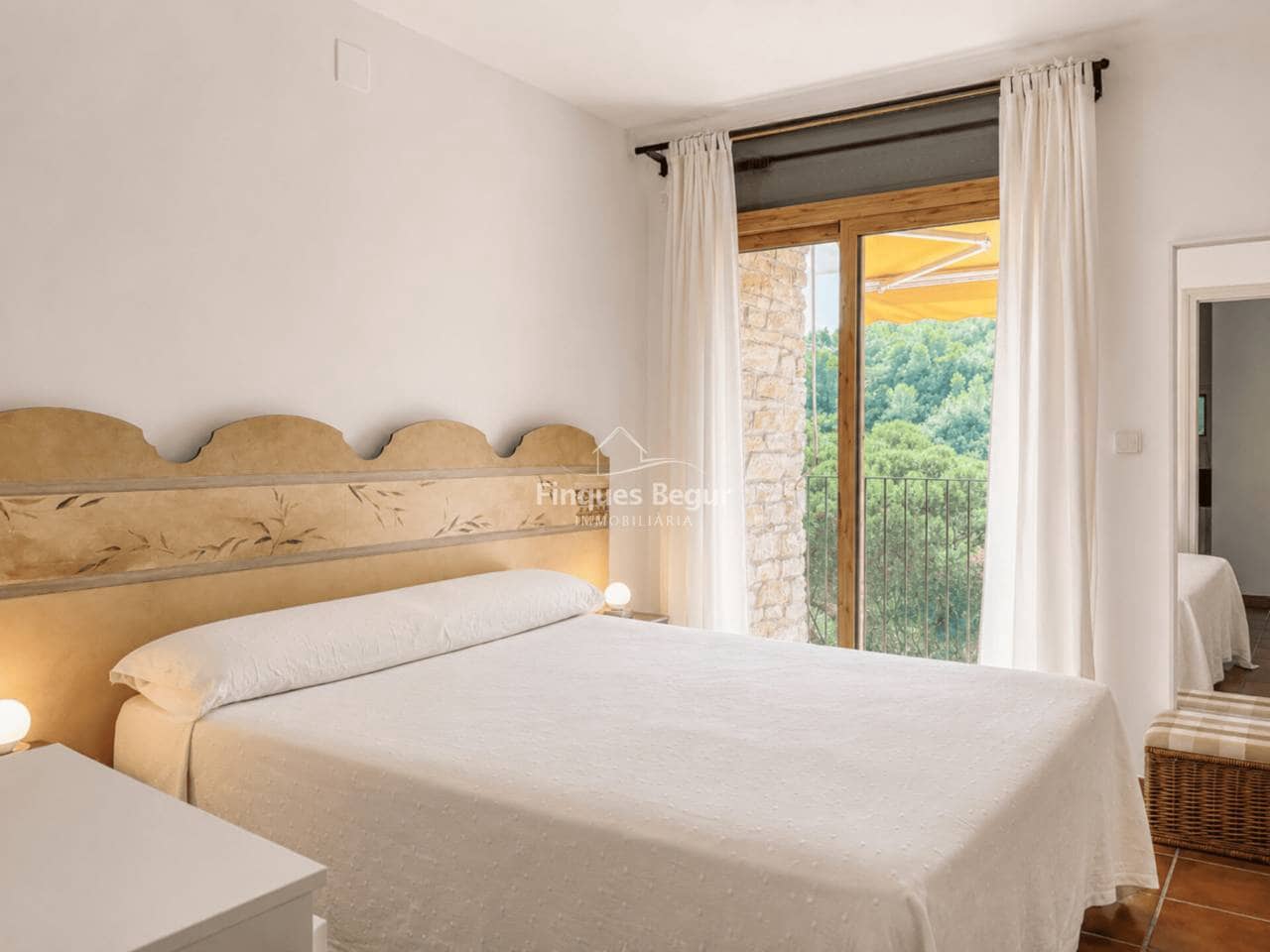 2 bedroom Apartment for sale in Begur with garage - € 480,000 (Ref: 9197380)