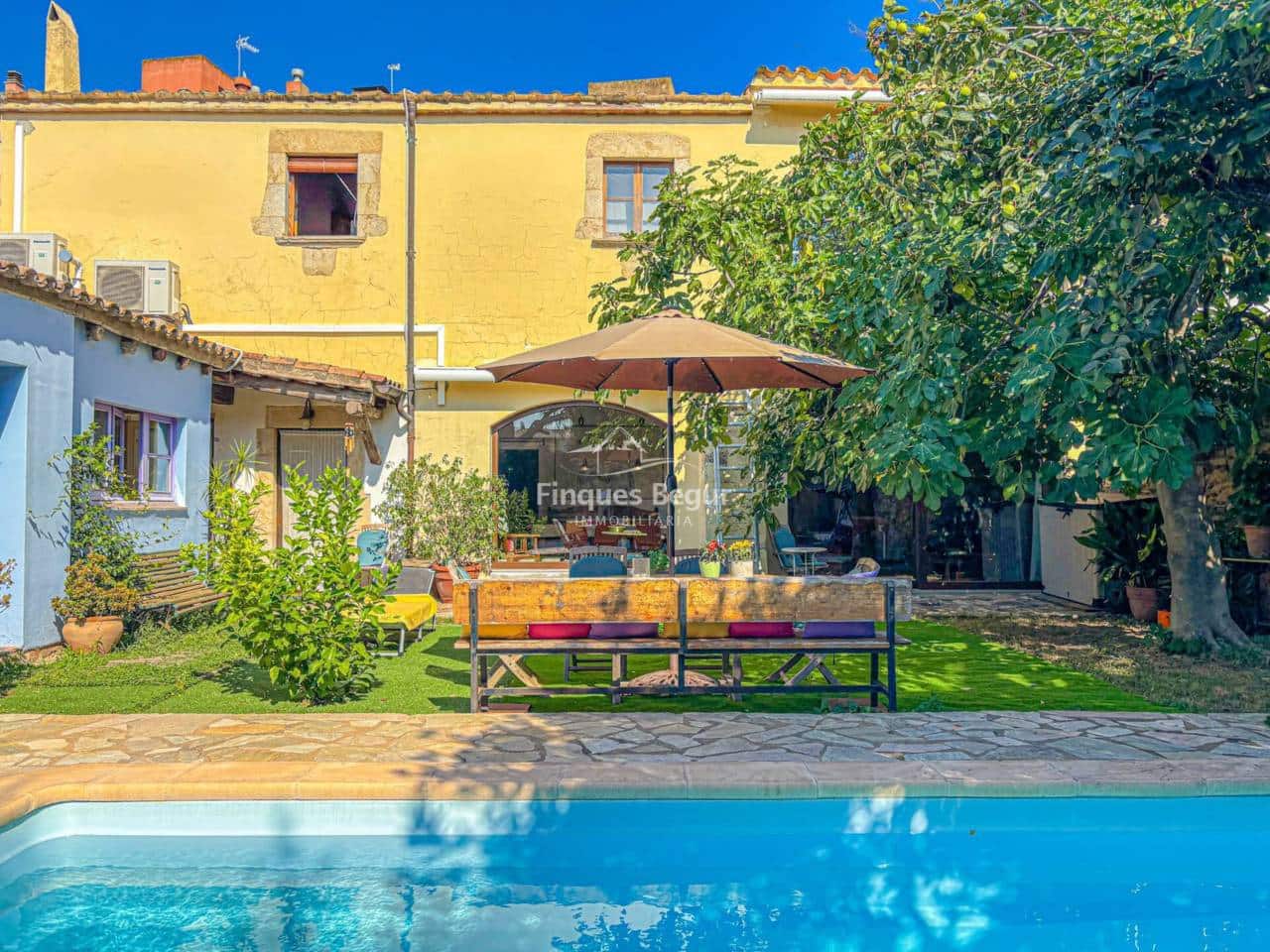 4 bedroom Villa for sale in Palafrugell with pool garage - € 950,000 (Ref: 9242590)