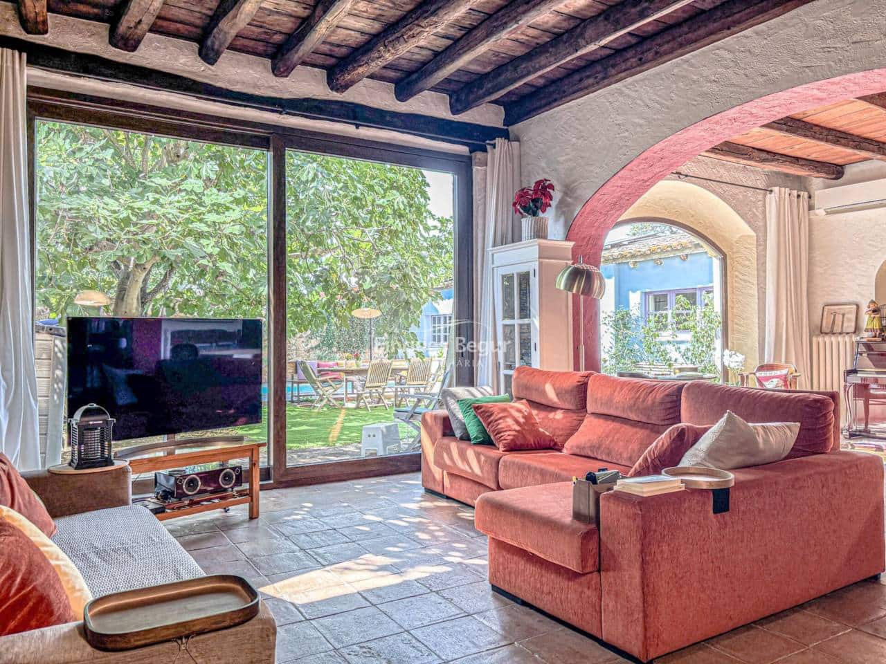 4 bedroom Villa for sale in Palafrugell with pool garage - € 950,000 (Ref: 9242590)