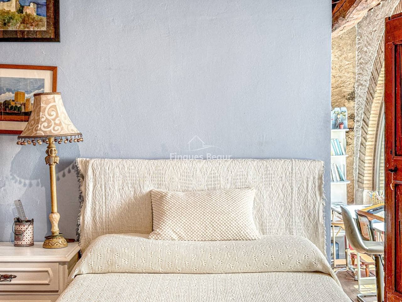 4 bedroom Villa for sale in Palafrugell with pool garage - € 950,000 (Ref: 9242590)