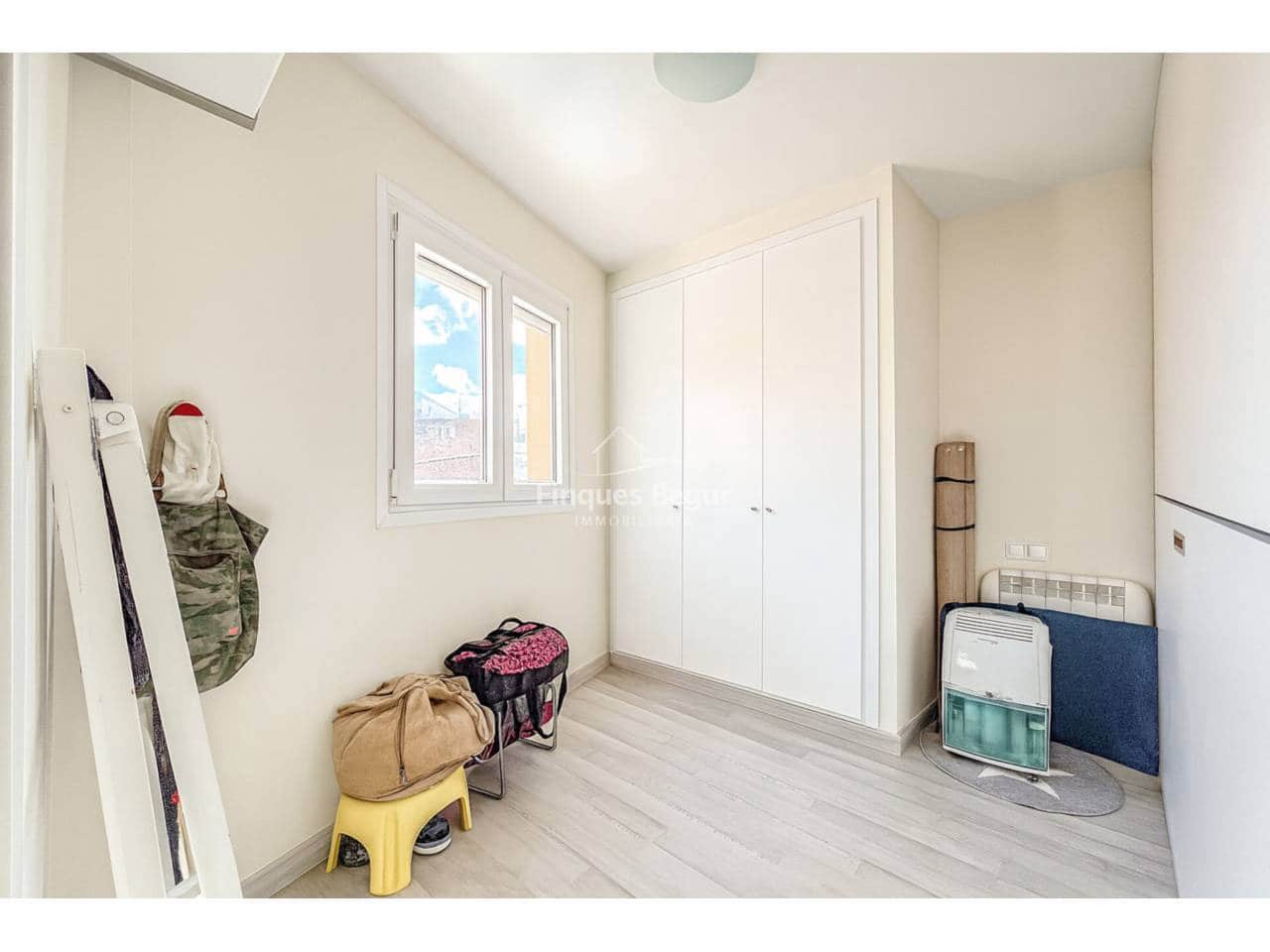 3 bedroom Apartment for sale in Begur with pool garage - € 215,000 (Ref: 9247917)