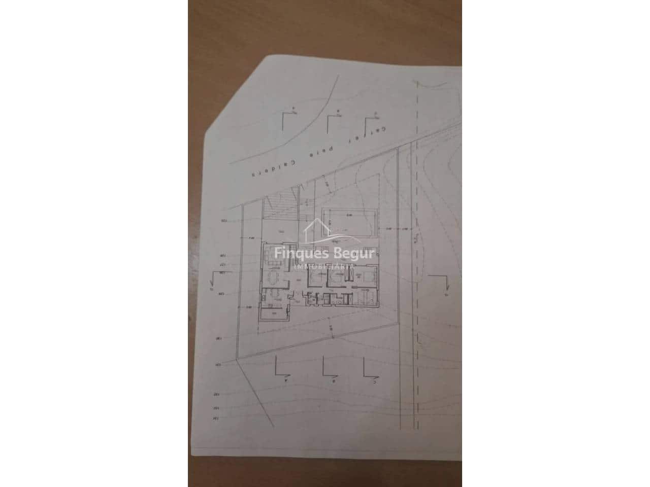 Ubebygd land til salgs i Begur - € 115 000 (Ref: 9280943)