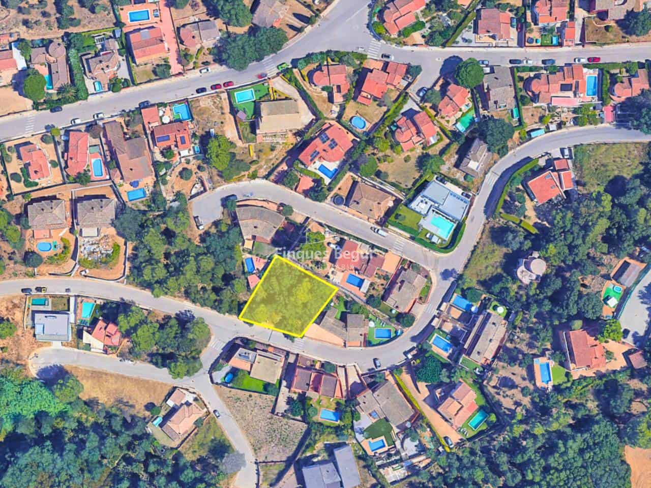 Ubebygd land til salgs i Begur - € 115 000 (Ref: 9280943)