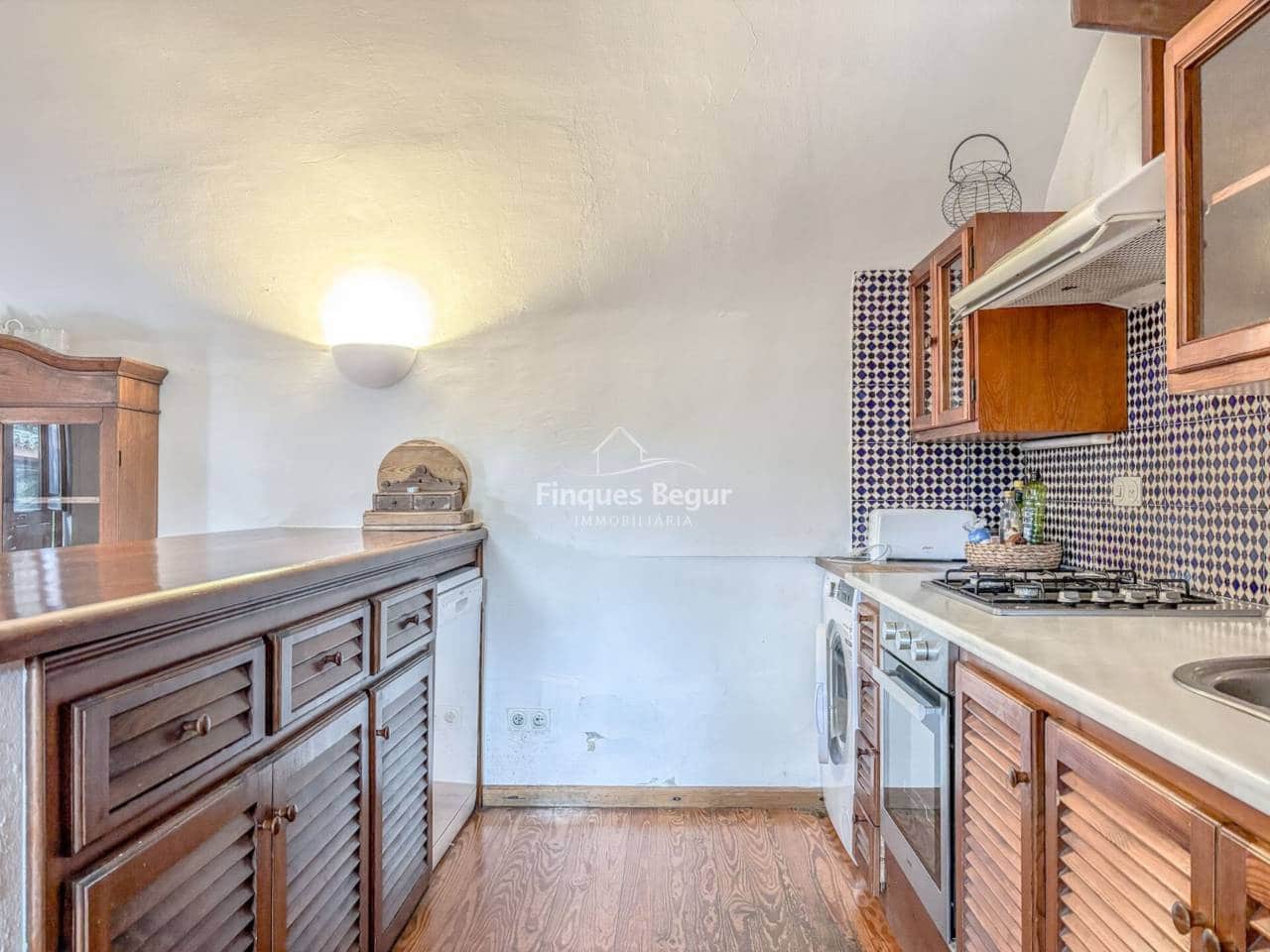 2 soverom Finca/Herregård til salgs i Mont-ras med garasje - € 745 000 (Ref: 9337317)