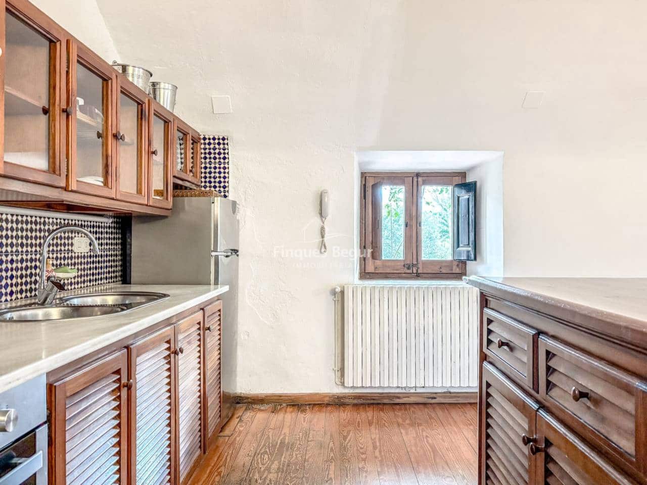 2 soverom Finca/Herregård til salgs i Mont-ras med garasje - € 745 000 (Ref: 9337317)