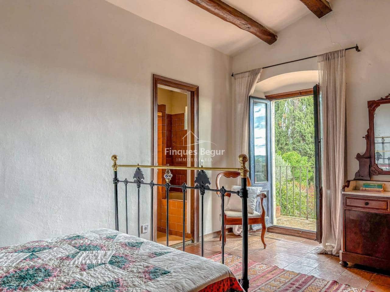 2 soverom Finca/Herregård til salgs i Mont-ras med garasje - € 745 000 (Ref: 9337317)