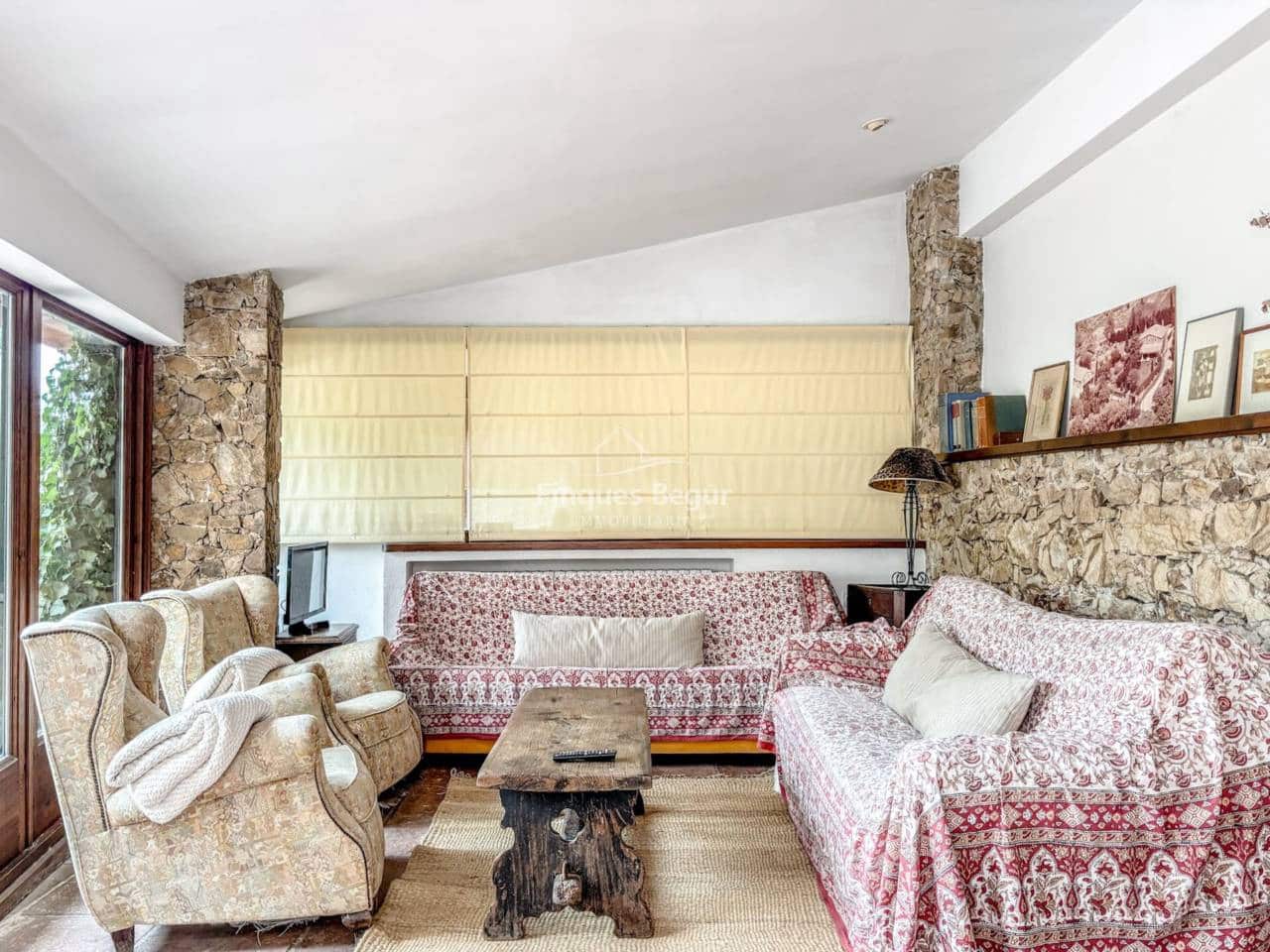 2 soverom Finca/Herregård til salgs i Mont-ras med garasje - € 745 000 (Ref: 9337317)