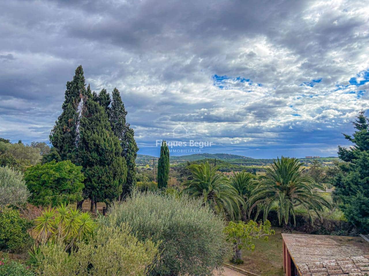 2 soverom Finca/Herregård til salgs i Mont-ras med garasje - € 745 000 (Ref: 9337317)