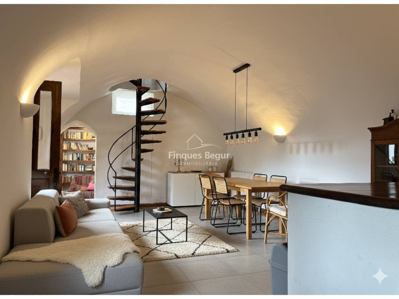 Finca/Casa Rural de 2 habitaciones en Mont-ras en venta con garaje - 745.000 € (Ref: 9337317)