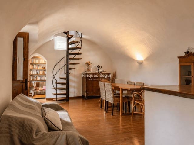 2 soveværelse Finca/Landehus til salg i Mont-ras med garage - € 745.000 (Ref: 9337317)