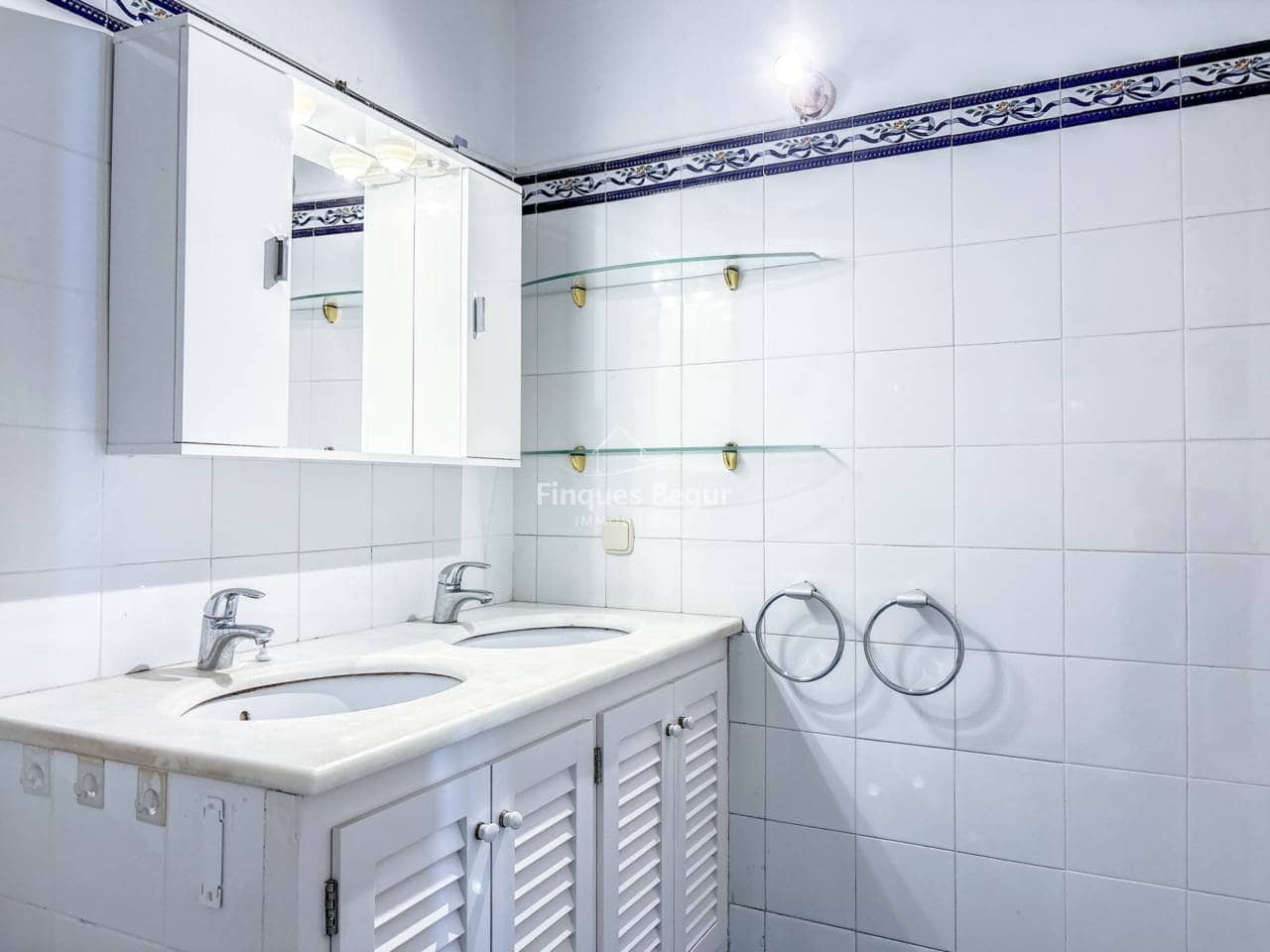 5 bedroom Villa for sale in Begur with garage - € 1,000,000 (Ref: 9379537)