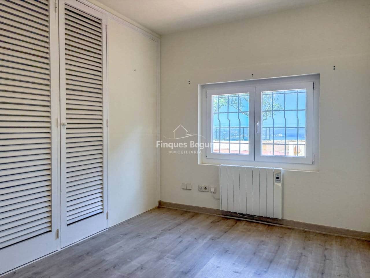 5 bedroom Villa for sale in Begur with garage - € 1,000,000 (Ref: 9379537)