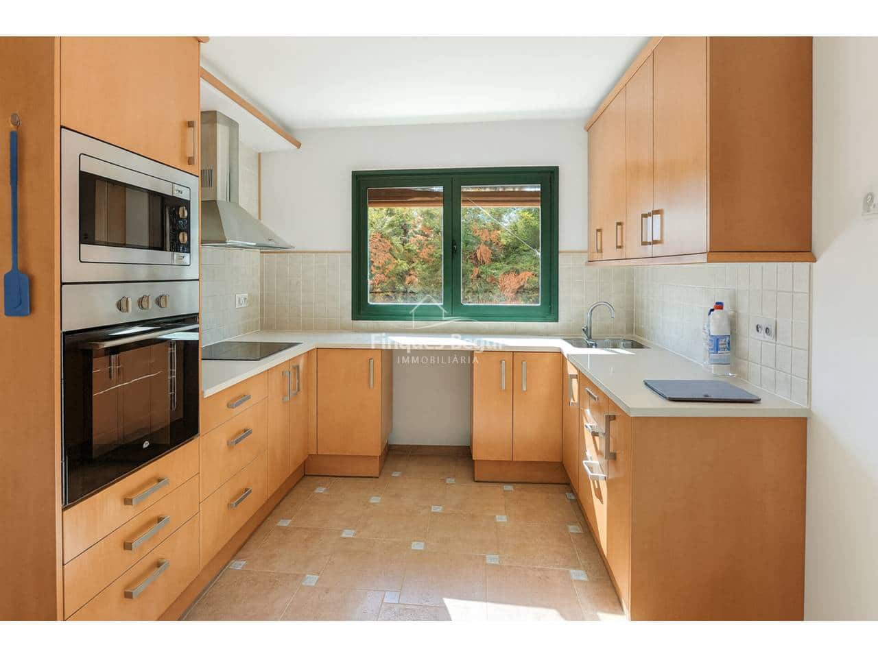 5 soveværelse Semi-Rækkehus til salg i Mont-ras med garage - € 540.000 (Ref: 9393256)