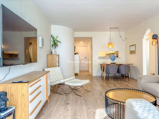 2 soverom Leilighet til salgs i Pals med svømmebasseng garasje - € 365 000 (Ref: 9406261)