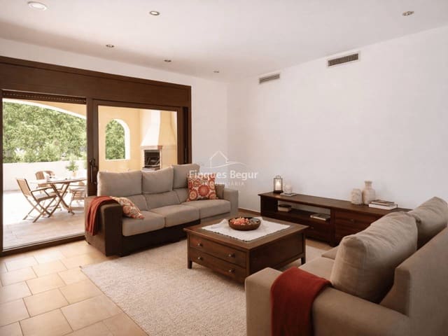 3 slaapkamer Villa te koop in Begur met zwembad garage - € 580.000 (Ref: 9413784)