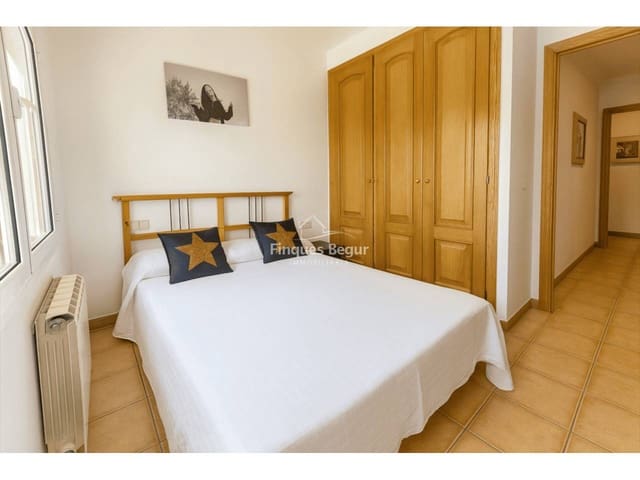 4 bedroom Villa for sale in Begur with pool garage - € 650,000 (Ref: 9415481)