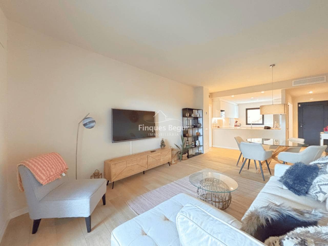 2 bedroom Flat for sale in Begur with pool garage - € 630,000 (Ref: 9448714)