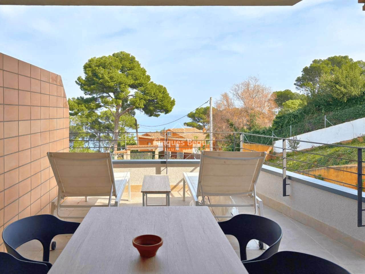 2 bedroom Flat for sale in Begur with pool garage - € 630,000 (Ref: 9448714)
