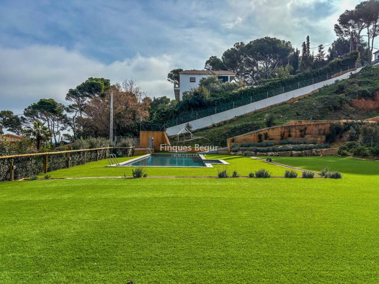 2 bedroom Flat for sale in Begur with pool garage - € 630,000 (Ref: 9448714)