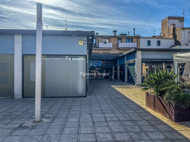 Kaupallinen vuokrattavana paikassa Palafrugell - 750 € (Ref: 9500976)