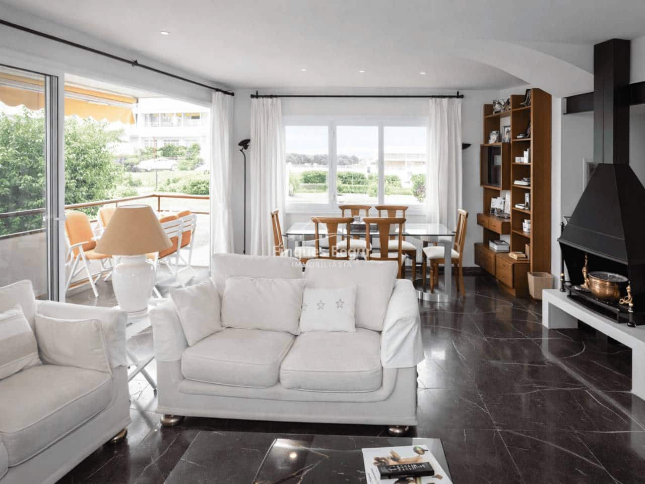 4 bedroom Flat for sale in Palafrugell with pool - € 610,000 (Ref: 9610700)