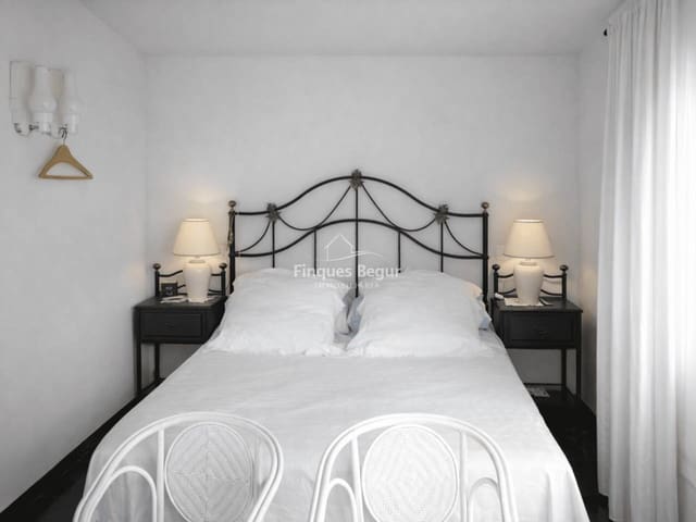 4 bedroom Flat for sale in Palafrugell with pool - € 610,000 (Ref: 9610700)