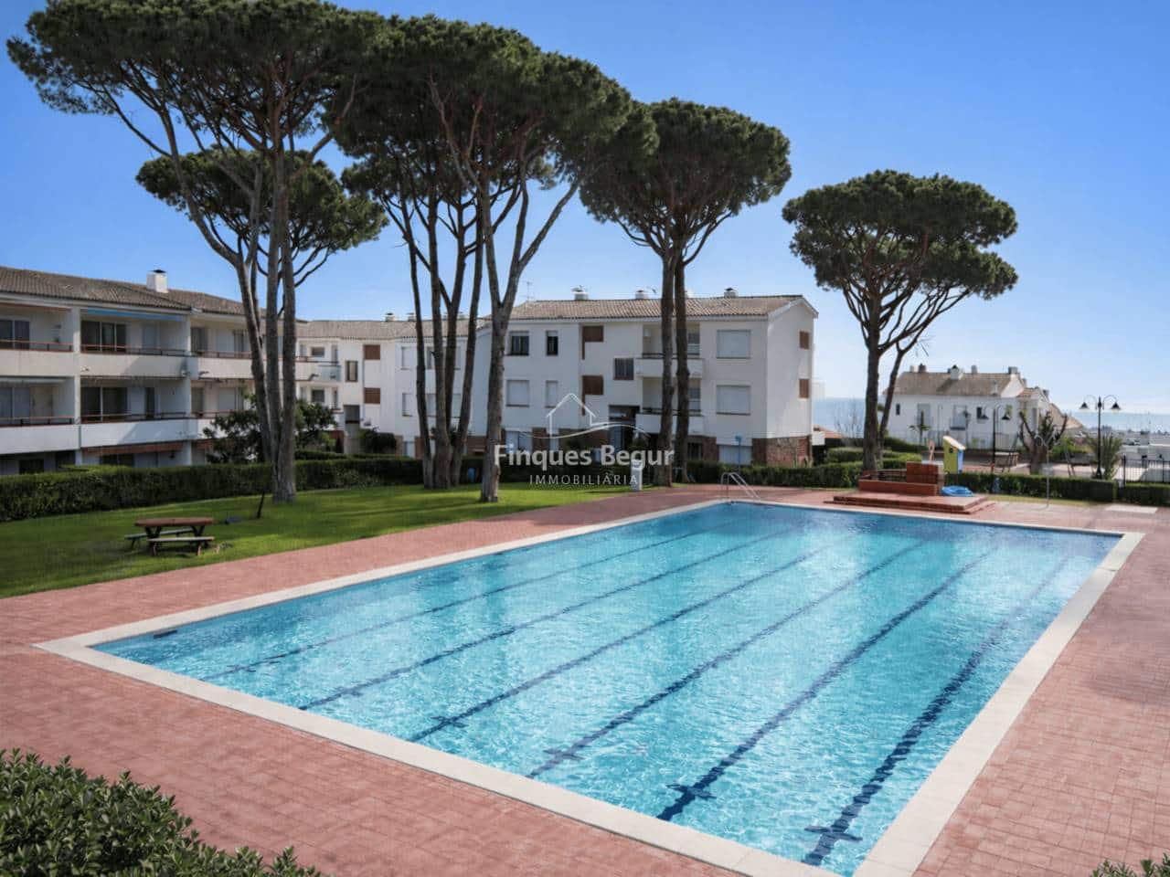 4 bedroom Flat for sale in Palafrugell with pool - € 610,000 (Ref: 9610700)