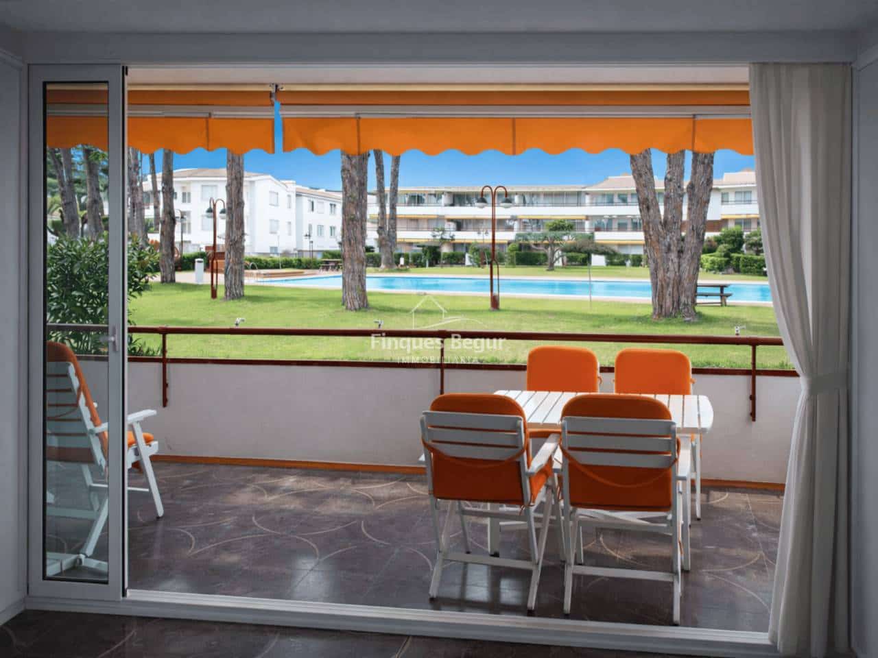 4 bedroom Flat for sale in Palafrugell with pool - € 610,000 (Ref: 9610700)