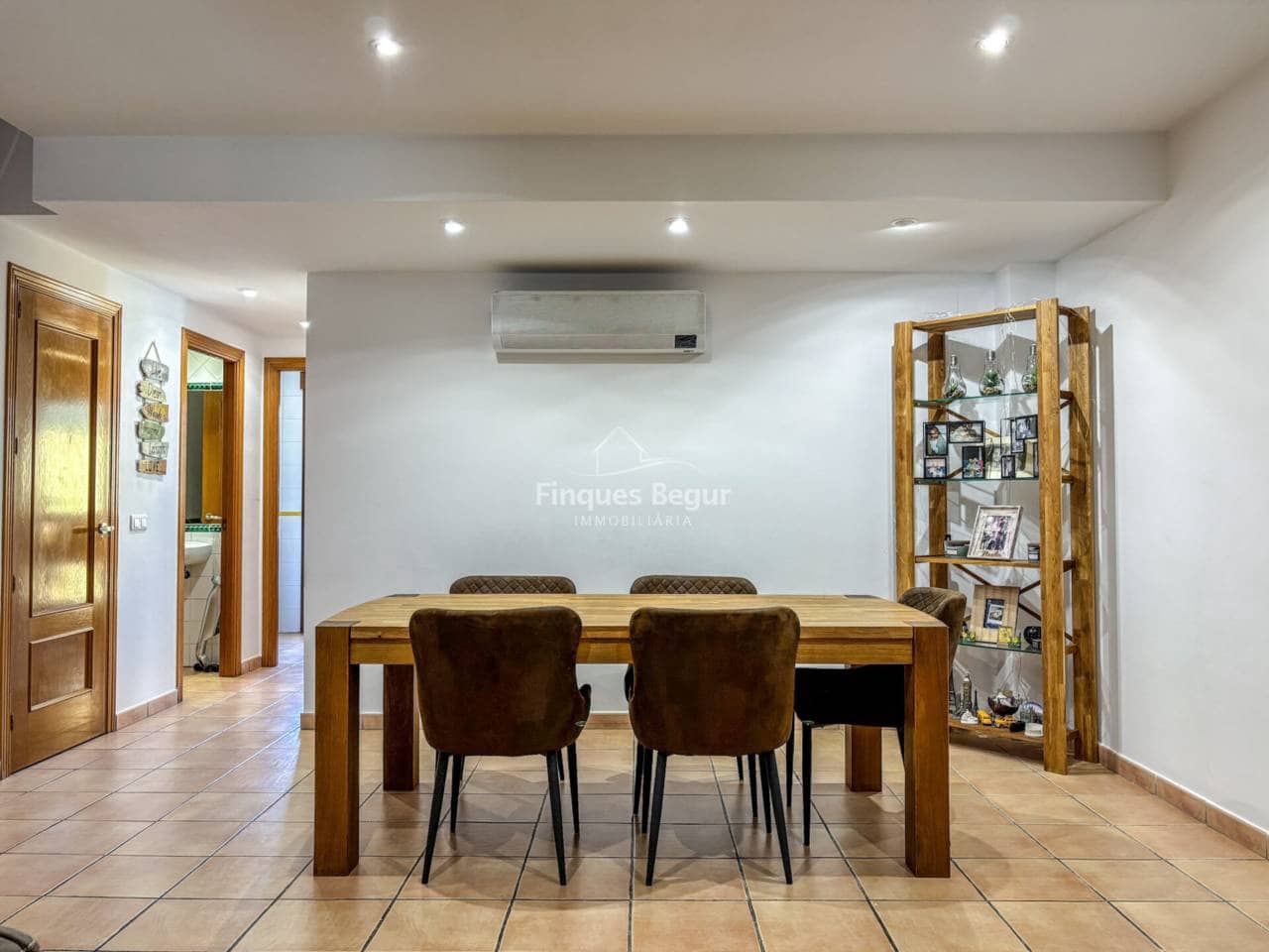 4 bedroom Townhouse for sale in Palafrugell with garage - € 435,000 (Ref: 9660757)