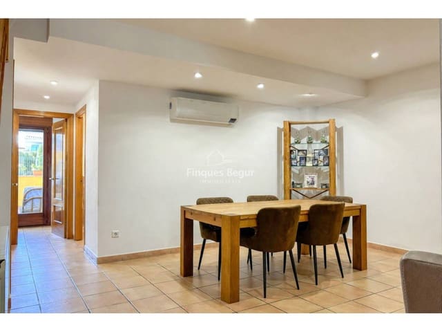 4 soverom Hus til salgs i Palafrugell med garasje - € 435 000 (Ref: 9660757)