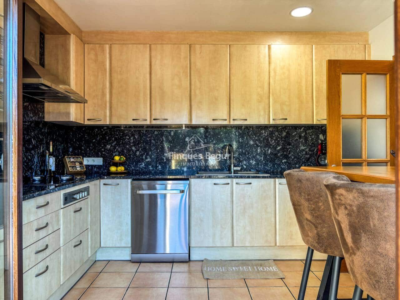 4 bedroom Townhouse for sale in Palafrugell with garage - € 435,000 (Ref: 9660757)