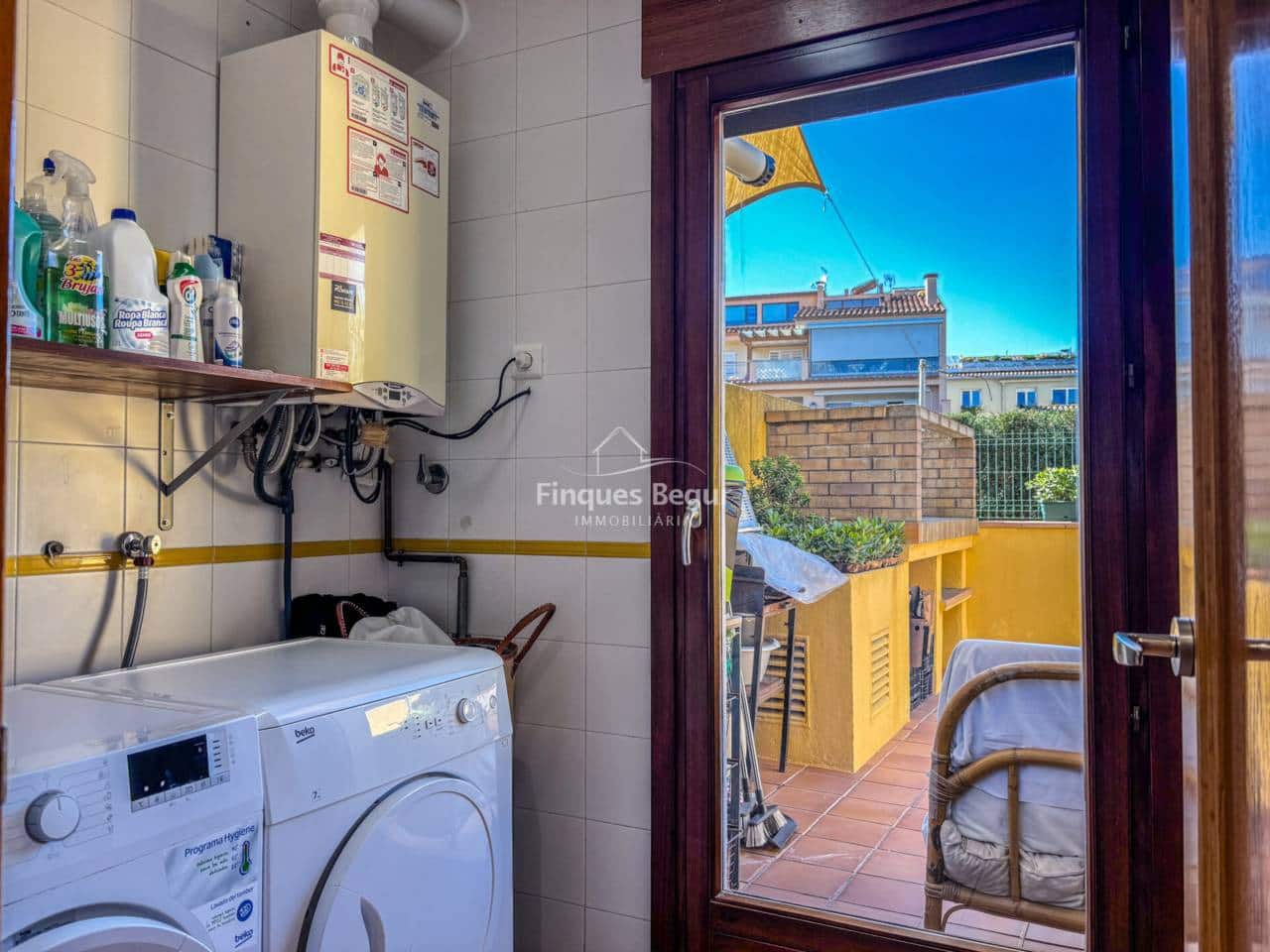 4 bedroom Townhouse for sale in Palafrugell with garage - € 435,000 (Ref: 9660757)