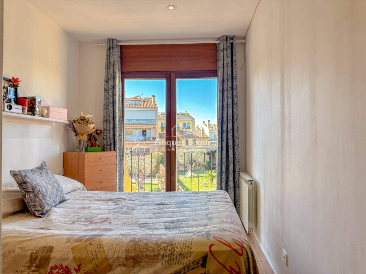 4 bedroom Townhouse for sale in Palafrugell with garage - € 435,000 (Ref: 9660757)