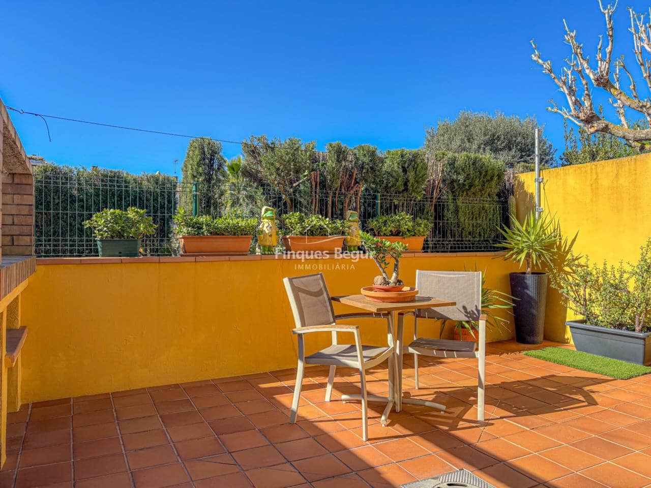 4 bedroom Townhouse for sale in Palafrugell with garage - € 435,000 (Ref: 9660757)