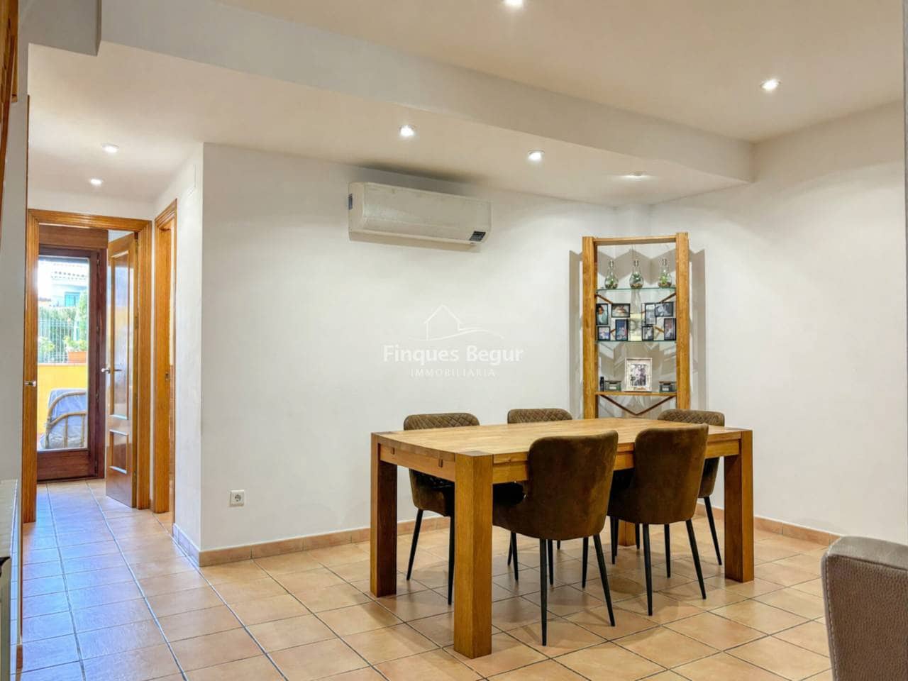 4 bedroom Townhouse for sale in Palafrugell with garage - € 435,000 (Ref: 9660757)