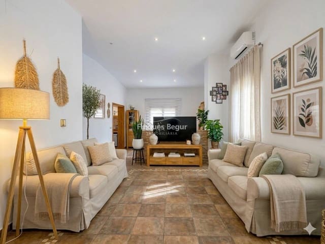 4 bedroom Villa for sale in Begur with pool garage - € 650,000 (Ref: 9669783)