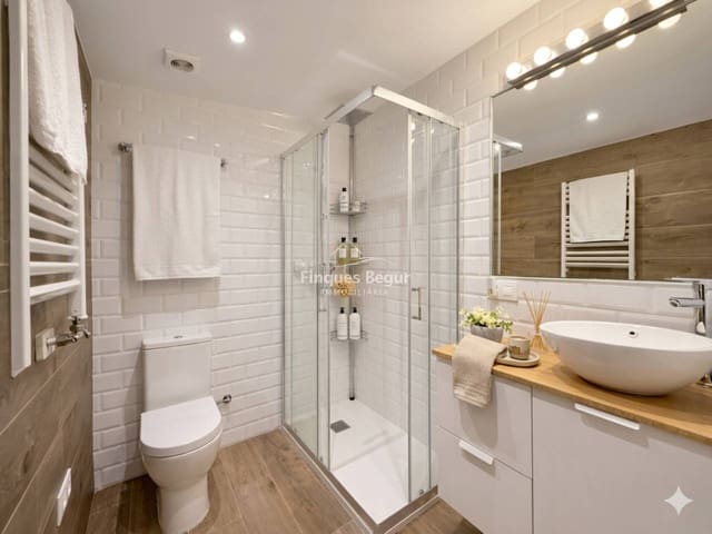 4 bedroom Villa for sale in Begur with pool garage - € 650,000 (Ref: 9669783)