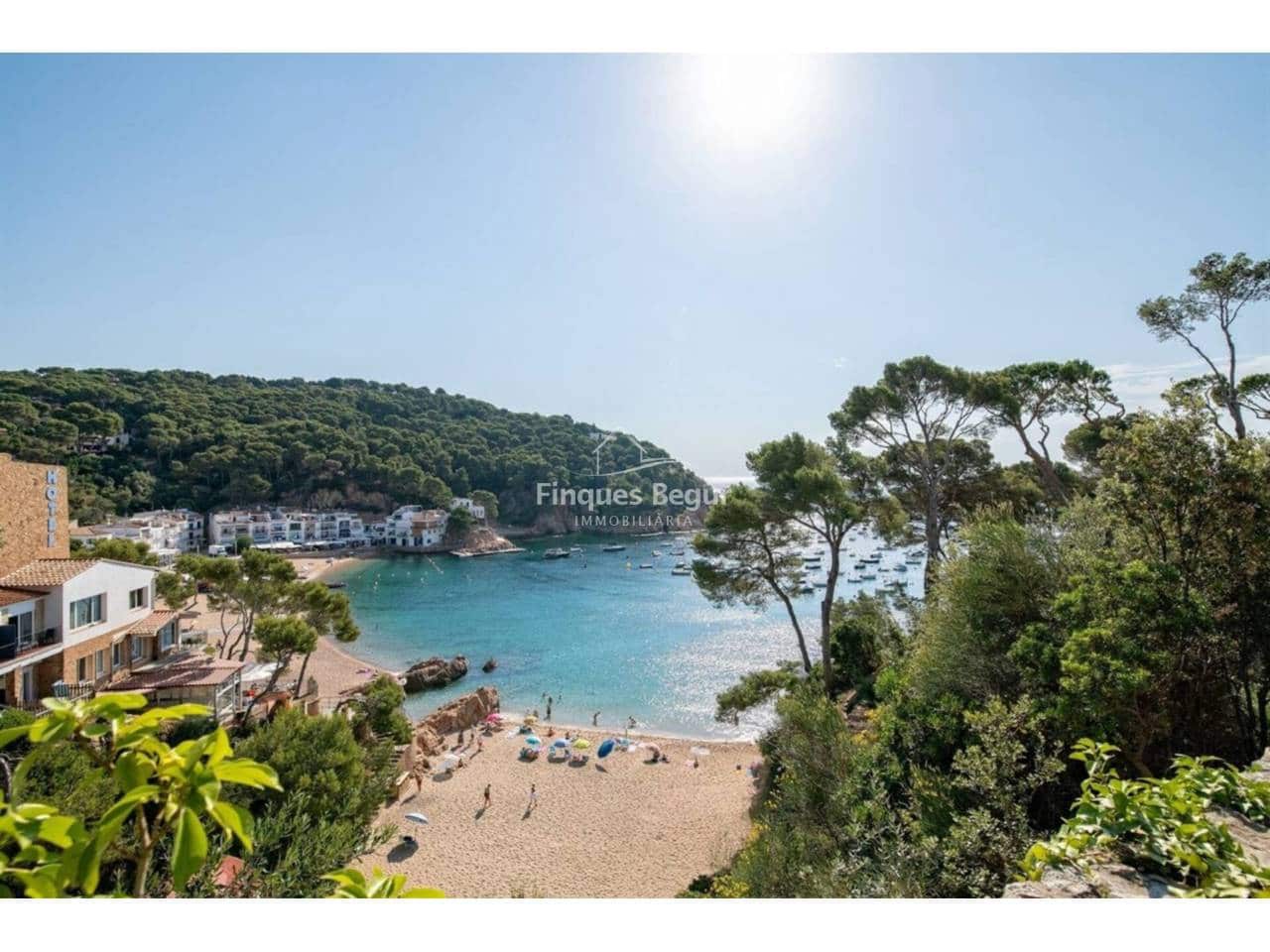 8 bedroom Villa for sale in Tamariu with pool garage - € 9,500,000 (Ref: 9694603)