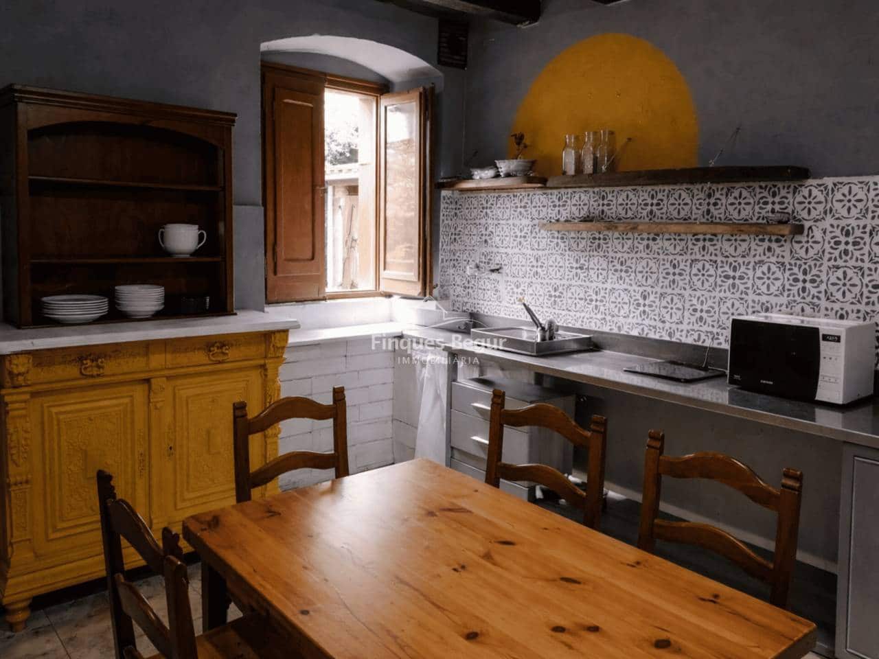 14 bedroom Hotel for sale in Romanya de la Selva - € 1,699,000 (Ref: 9710950)