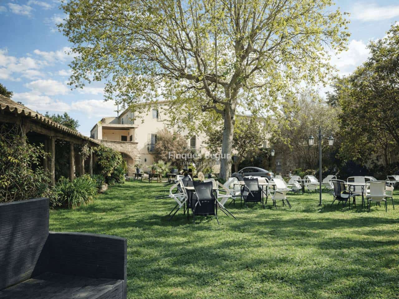 14 bedroom Hotel for sale in Romanya de la Selva - € 1,699,000 (Ref: 9710950)